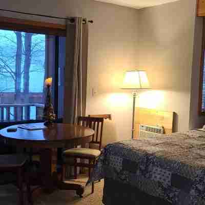 Ski, Lake. Golf - all at Shanty Creek Summit Village Rooms