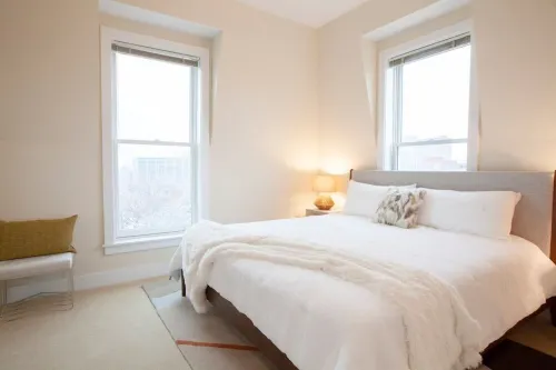 Garage Parking - A Cozy and Stylish Suite Xcape