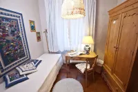 Downtown penthouse with tower view - Cozy penthouse facing to the tower Отели рядом с достопримечательностью «Carlo Contini Council Picture Gallery»