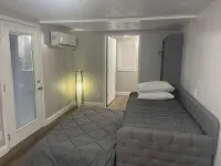 Quaint, tiny home in the small town of Bainbridge.  Newly remodeled. Hotels in Putnam County