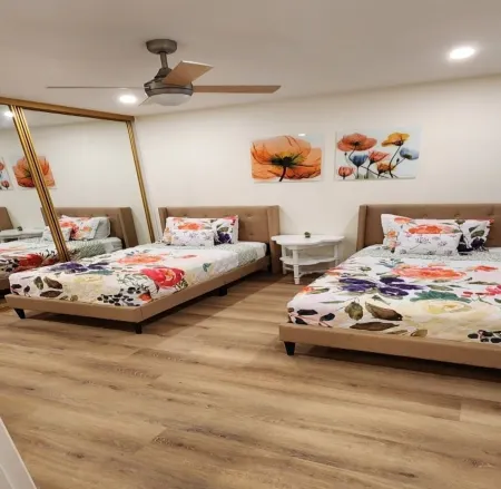 Private pool, spa, waterfall, firepit, BBQ, tennis, gym, hiking trails, casino Отели в г. Палм-Дезерт