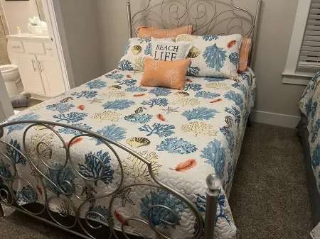 Beautiful Beach front home- 150 yards to the white sand beach Отели рядом с Keesler Air Force Base