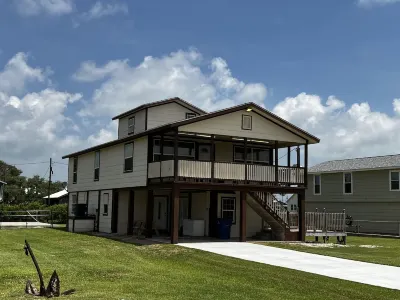 Great Fishing AndHunting Lodge and Vacation Home in Port O’Connor TX