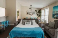 Free Heated Pool_ 3mi to Beach_W/D_ Game Room_ King Bed_ Bikes_ Lake View Hotels near Pop Stansell Park