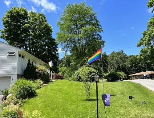 Mid-Century DJ’s Dream Hotels in Hyde Park