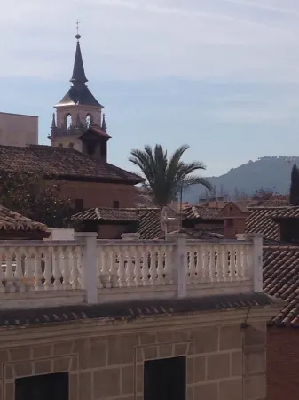 La casica de la Botica (6 Pax) Casa Santiago 19 Отели рядом с достопримечательностью «Museo de Esculturas al Aire Libre FINAL»