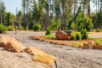 Quiet Paradise Family Home With A View Hotels in Paradise