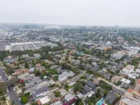 Modern Venice Beach Estate 3 Min from Abbot Kinney Hotels in Venice