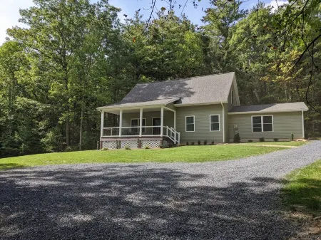 Whispering Pines mountain home