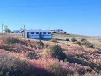 Escape to Lake Oahe: Breathtaking Views,  Boat Ramp Near & Vast Hunting Grounds