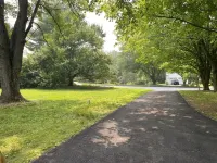 Renovated 5 bedrooms.  6 beds. Great water pressure! New memory foam beds! - Homestays