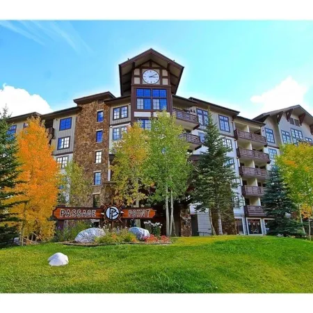 Gorgeous 1 Bedroom 1 Bath Condo in Center Village, Copper Mountain