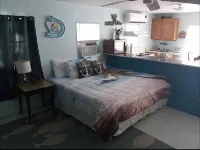 Apalachicola Oyster House, new Dock Hotels near Apalachicola Margaret Key Public Library