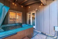 Beautiful | Hot Tub | Pet Friendly | Fenced Hotels in Sisters