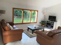 The Villa 103. House with swimming pool 6 persons فنادق في Lombez