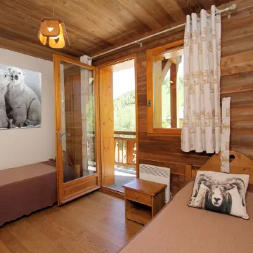 Chalet Edelweiss LA Dibona DE Standing