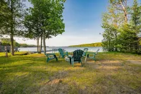 Driftwood Cottage with Cottages of Maine, Lake Great Pond, Dog Friendly, Kayaks