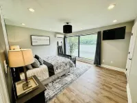Located directly on the Tennessee River and minutes from downtown Chattanooga! Hotels near Southern Belle Riverboat