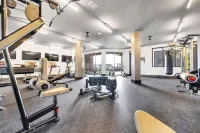 Mins➞ The Masters★ Fully Stocked★24hr Gym★2Bds★2TVs ★Mins➞Downtown/Med District