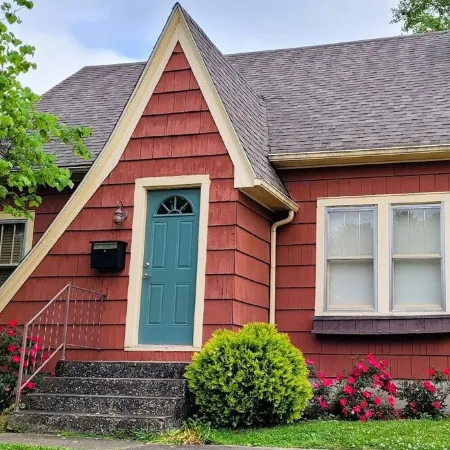 Storybook Cottage House Morehead KY 3 BR1.5 bath Downtown Hospital MSU