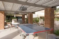 Walk distance to Old Town Scottsdale. Heated pool,spa,ground lvl unit,Maya Codos Hotel a 