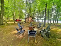 Black Bear Lodge with Lake View Hotels in Ogemaw County