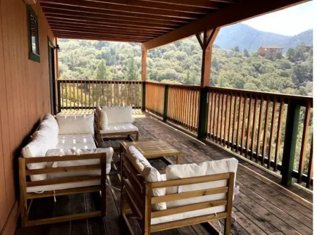 Mountain Getaway with Expansive Beautiful Views