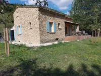 Charmante Maison Avec vue et Jardin en Pleine Nature, Proche des Commodités Hotels near Chateau d'aulan