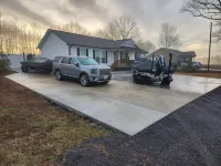 Cozy family retreat with great parking for multiple boats and vehicles!