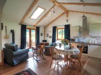 Family Friendly Log Cabin - 4-Star