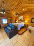 Romantic Cabin with Jacuzzi Tub. Ride-in Access to Wolf Pen Gap ATV trails