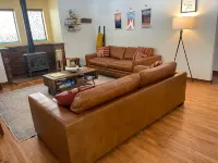 It's a cool summer in Flagstaff! Enjoy the pines in a 3/2 with a king bed