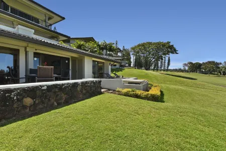 Summer Special! Live Inspired in the Beautiful Kapalua Villa – No Resort Fees! Отели рядом с достопримечательностью «Капалуа Теннис Гарден»