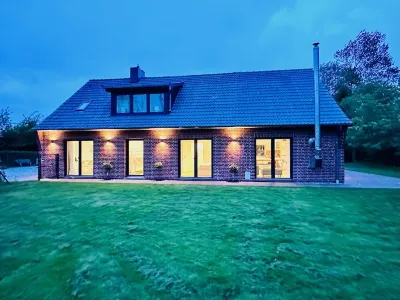 "Alle_zusammen" - Modern and bright vacation apartment with large garden