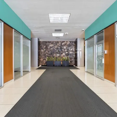 Luxury Mid-century Condo, Cozy & Fully Remodeled. Stocked with Many Extras!