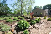 4th Street Garage - Historic Downtown Rogers - Homestays