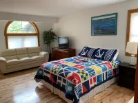 SPRING SPECIALS! Relaxing River Oasis & Dock