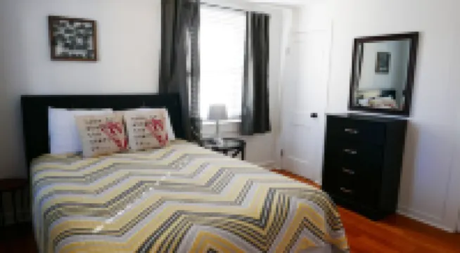 C1, Perfect location in city center with balcony, near beaches, free parking!