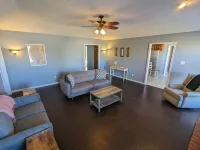N. Jackson 3BR Oasis - Walk to Stores & Food
