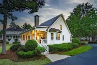 Boat Slip/Reynolds/Lake Oconee Views Hotels in Greene County