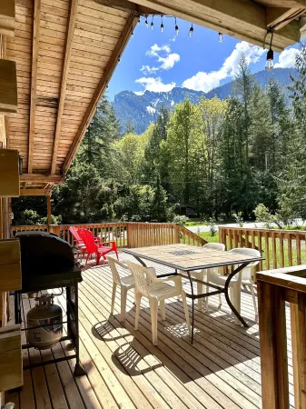 Mountain Thyme Cabin in Baring