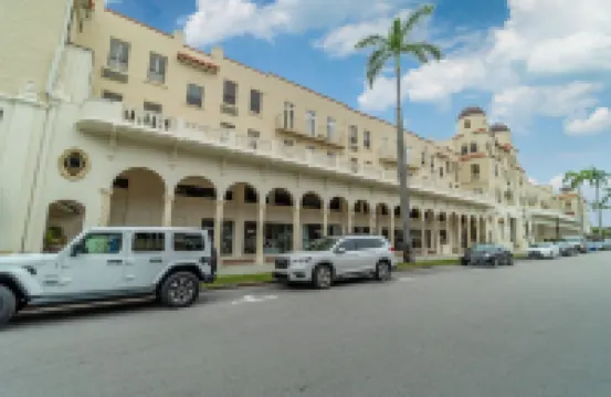Amazing Palm Beach Island•Pool•King•Wi-Fi•A/C•Island View•Parking Pass