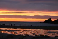 A Delightful 19th Century Beamed Cottage In Trevone Bay, 3 Mins From The Beach