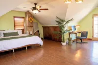 Pool, Gameroom, Minigolf, Near White Sands & Holloman Airforce Base
