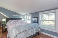 Pet Friendly Delightful Waterfront Cottage on Hoopers Island, MD.