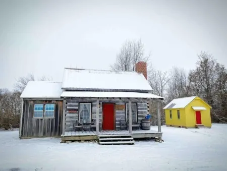 Audrey's Abode - Restored log cabin, country setting, minutes from Jacksonville