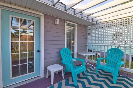 Little House, Cute, Cozy Artist Cottage