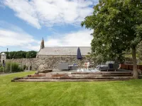 Hen Stabl - A charming 18th century stone character stables conversion Hotels in Harlech