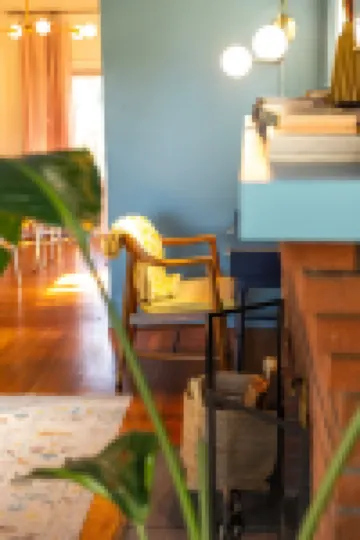 Historic 4-bedroom cottage with modern updates. Hotels in Independence charter Township