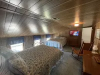 Waterfront! Enjoy Fishing Cape Lookout & Shackleford Banks- Pet Friendly Hotels in Harkers Island